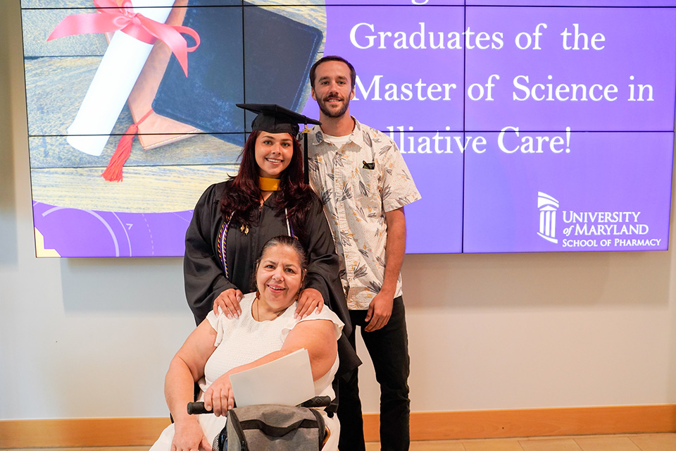 A 2023 palliative care graduate with family.