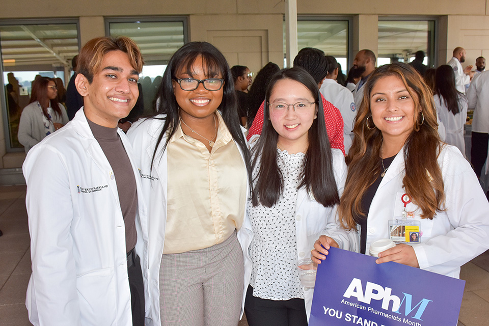 Student pharmacists at the APhA headquarters.